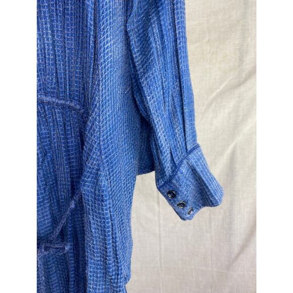 Free People Feel It Around Blue Button Down High Low Shirt Top Size XS - Picture 10 of 11
